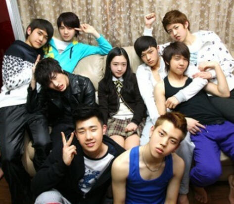 old infinite photo from the reality in which they had to live with lovelyz member jiae and take care of her